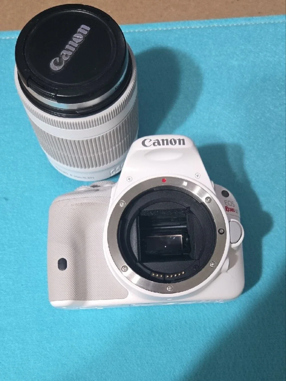 Canon White EOS Rebel SL1 DSLR with White Zoom Lens No Charger